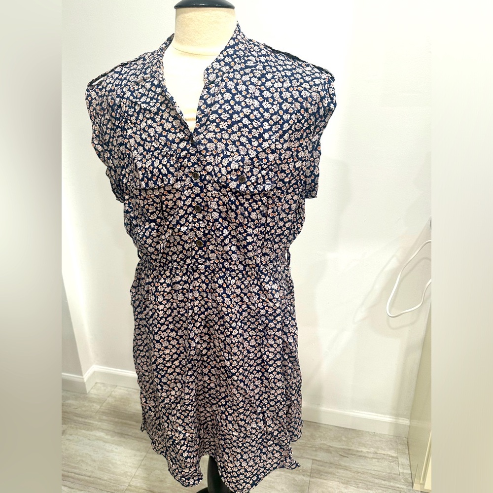 Blue floral print button dress